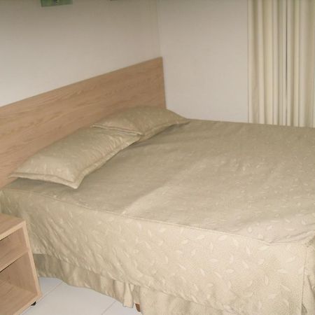 Apartamento Golden Dolphin Express カルダス・ノバス エクステリア 写真